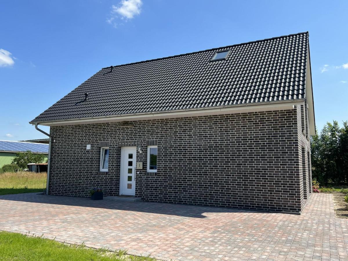 Ferienwohnungen Ebbe Und Flut - Niedrigenergiehaus Elpersbuttel Exterior photo