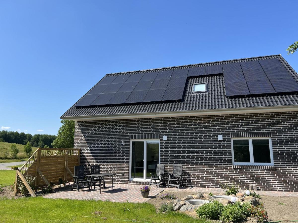Ferienwohnungen Ebbe Und Flut - Niedrigenergiehaus Elpersbuttel Exterior photo
